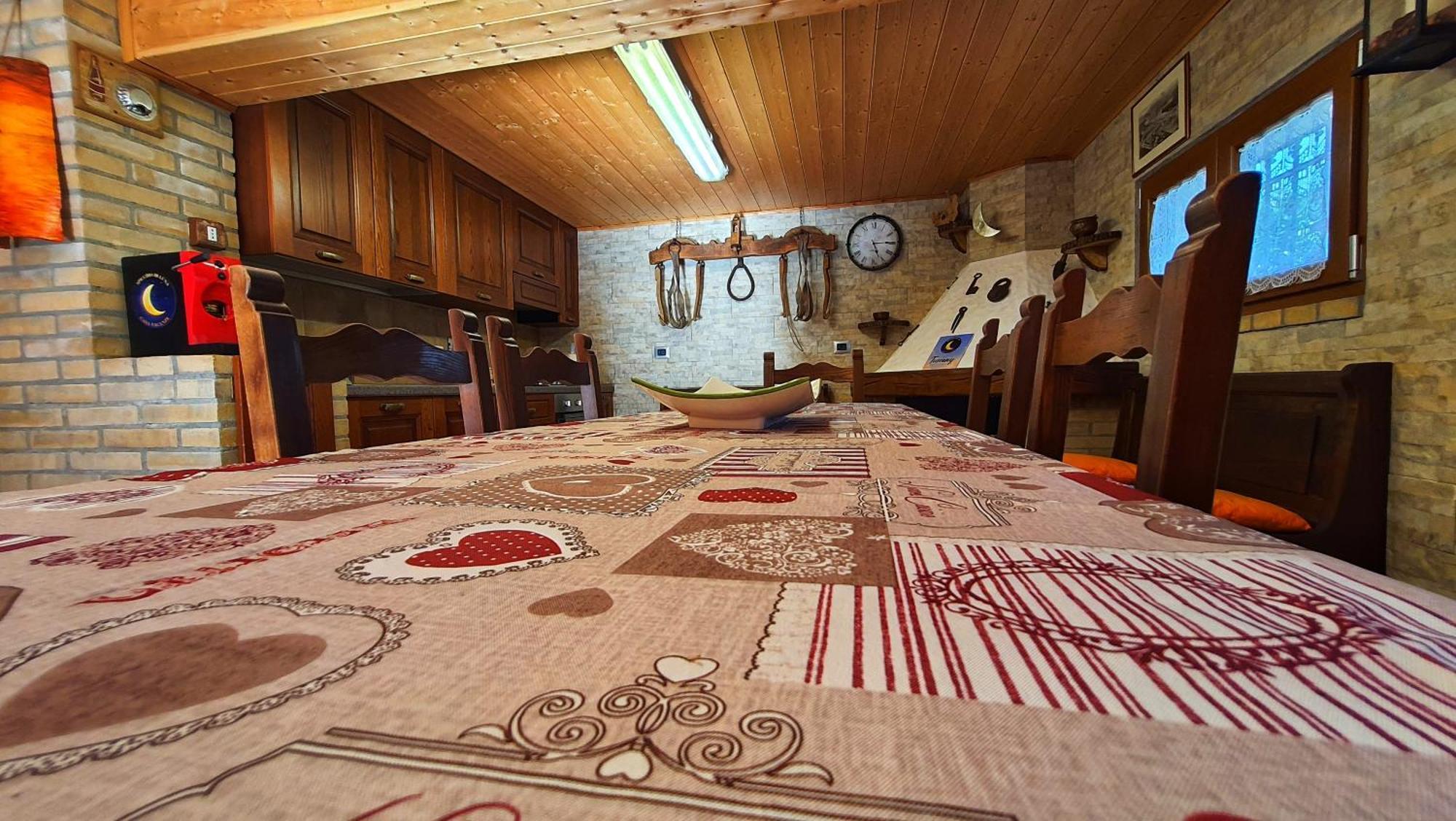 Spicchio Di Luna - Casa Vacanze Albiano Magra Exterior foto